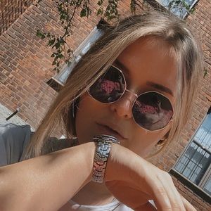 Meet your Posher, Jamie-lee